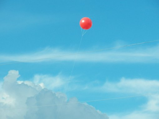 balloon_in_the_sky_by_lilkookee16-d5h70t5
